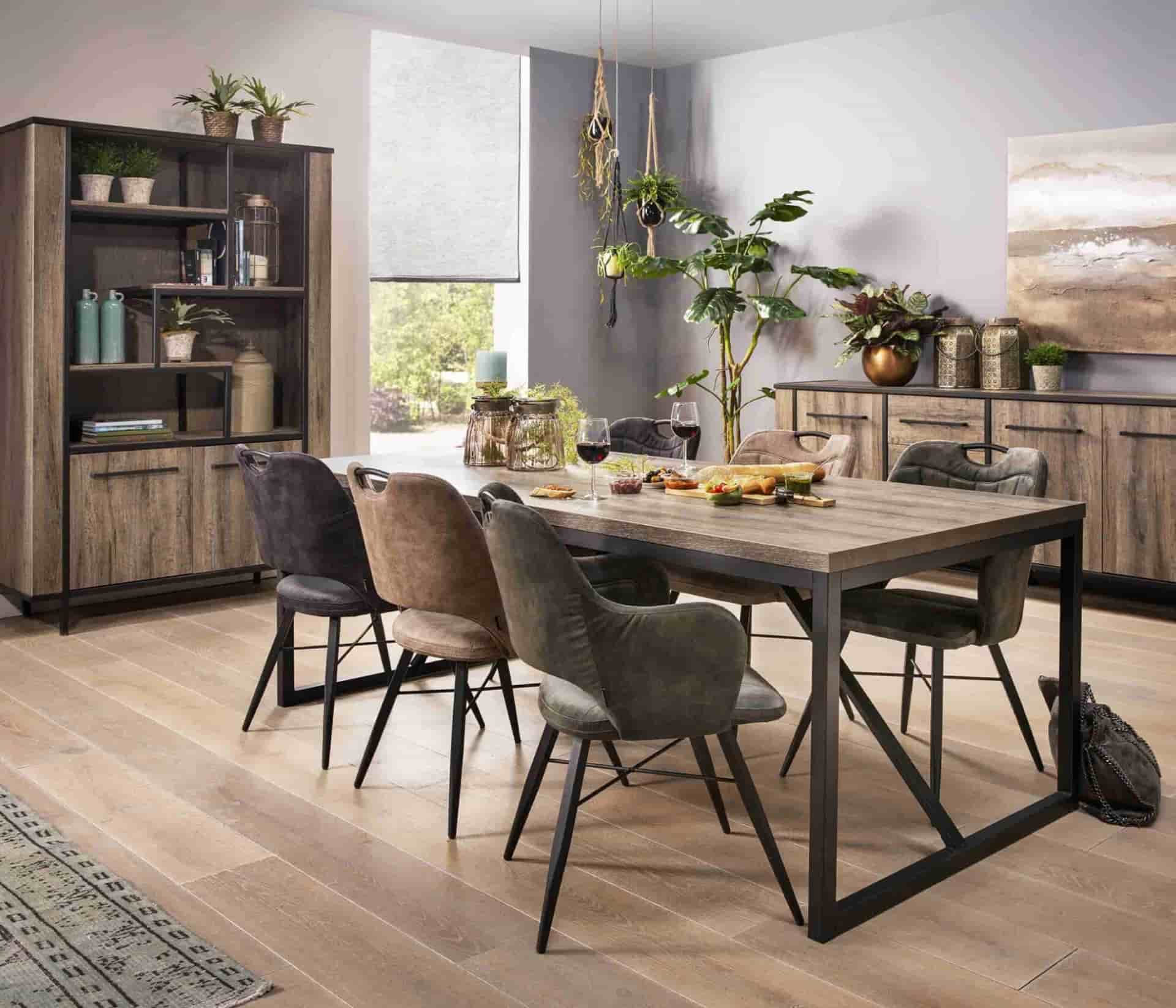 Houten meubels op een houten vloer? Zo kun je het combineren!